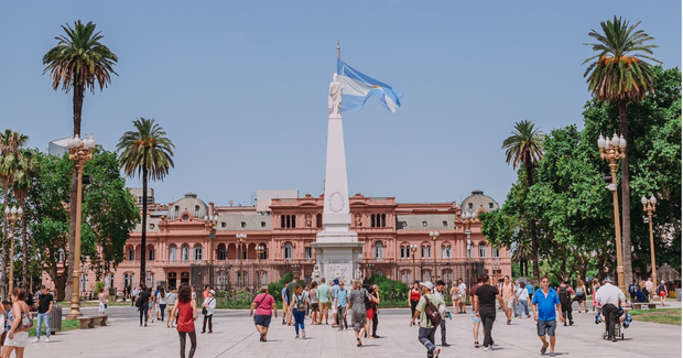 monument in the middle of the city