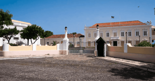 cabo verder government building