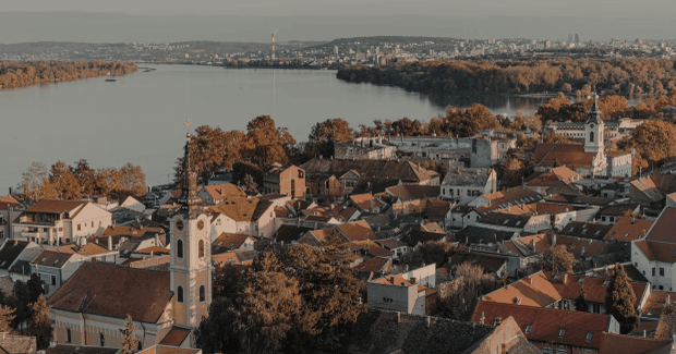 city in serbia on the lake