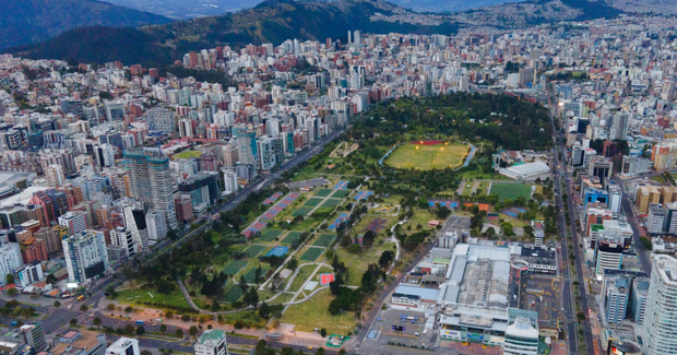 Big park inside a city